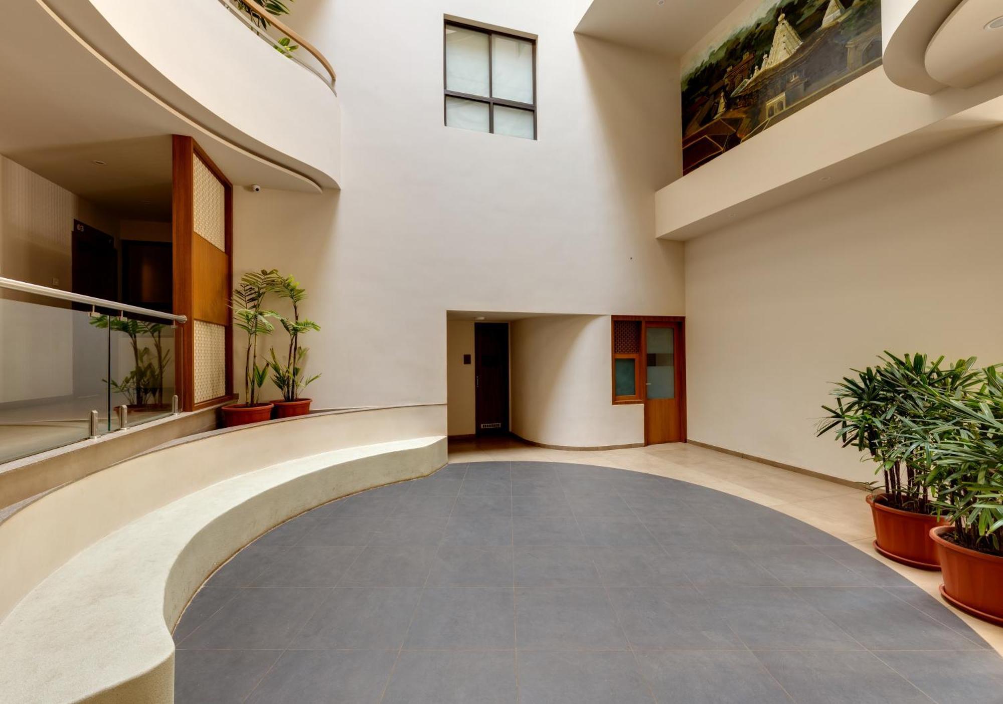Hotel Classic Mid Town, Colhapur Exterior foto
