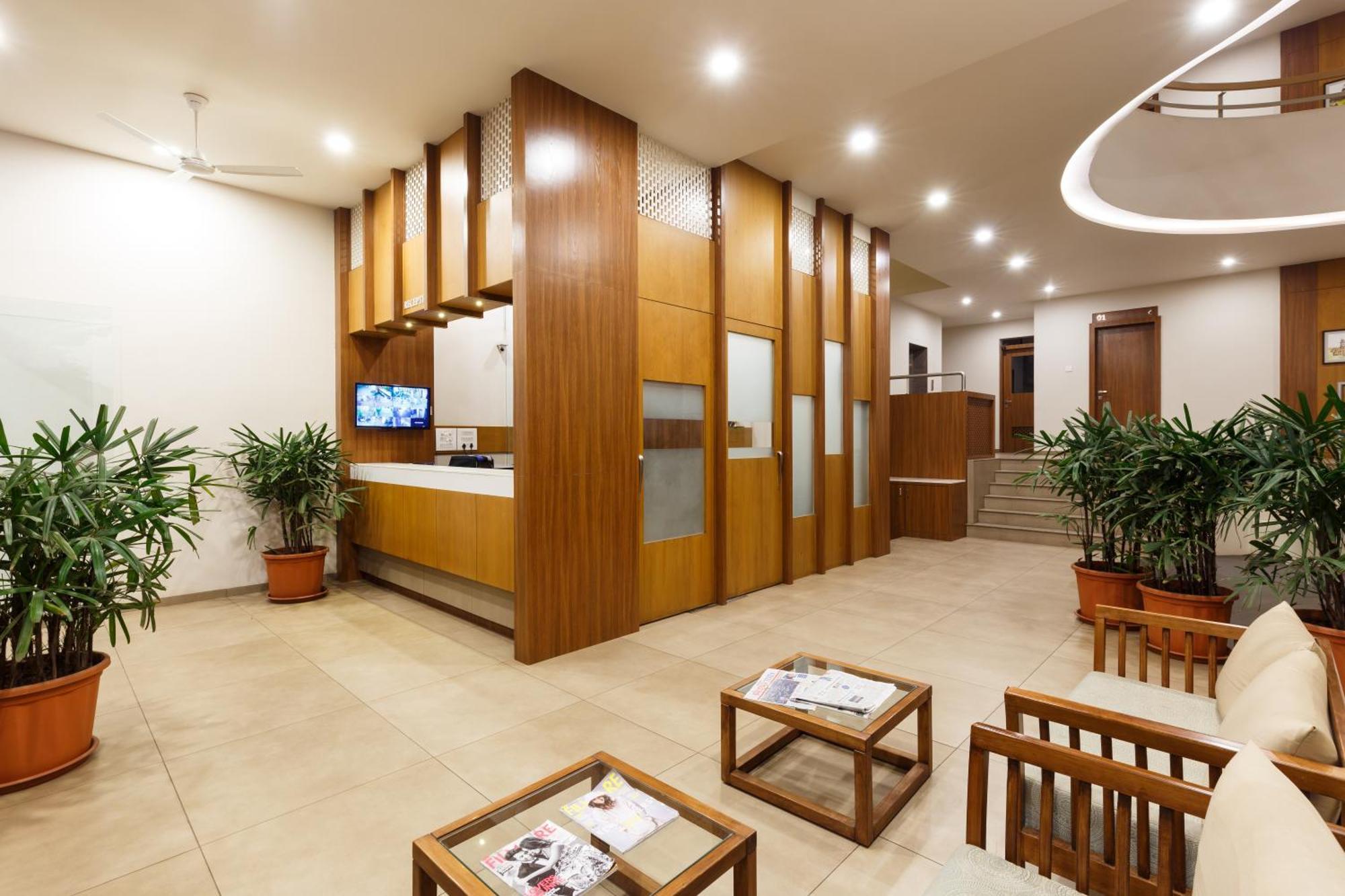 Hotel Classic Mid Town, Colhapur Exterior foto
